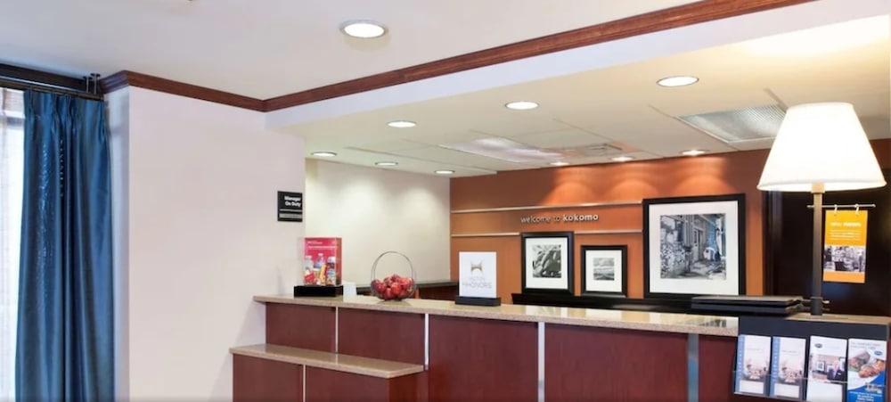 Hampton Inn & Suites Кокомо Экстерьер фото