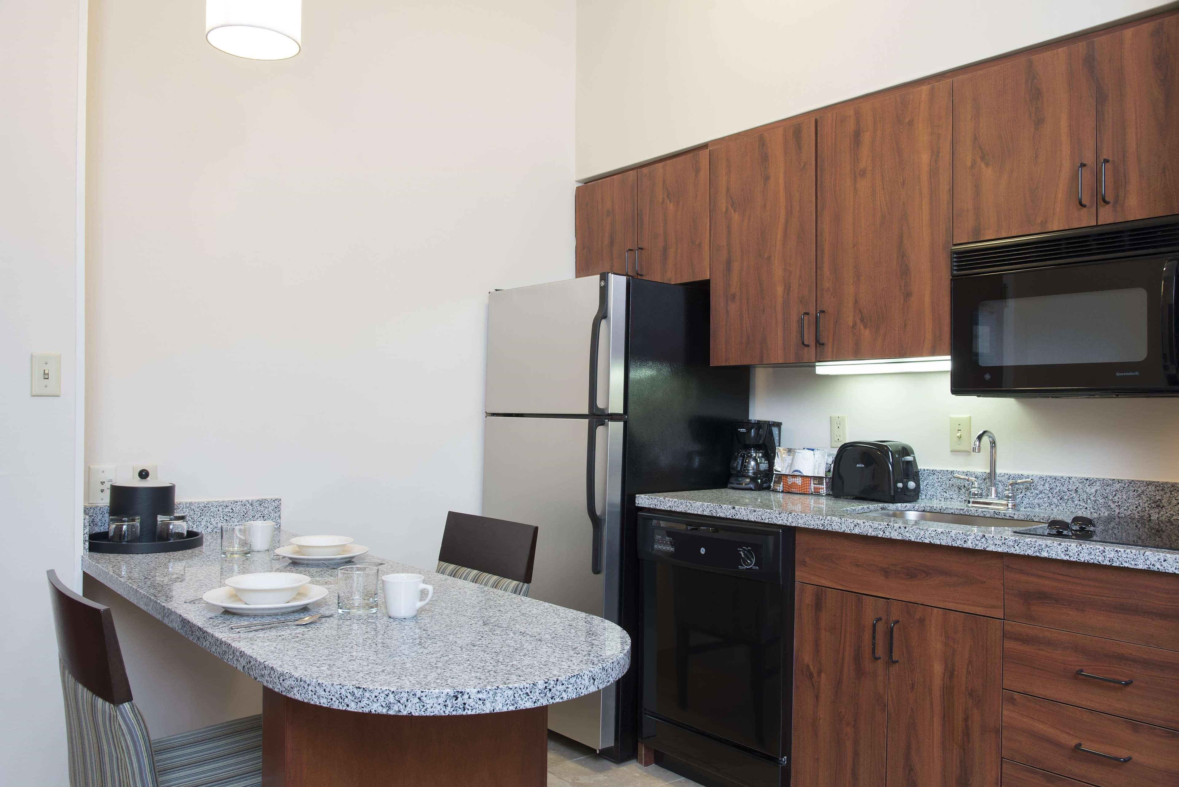 Hampton Inn & Suites Кокомо Экстерьер фото