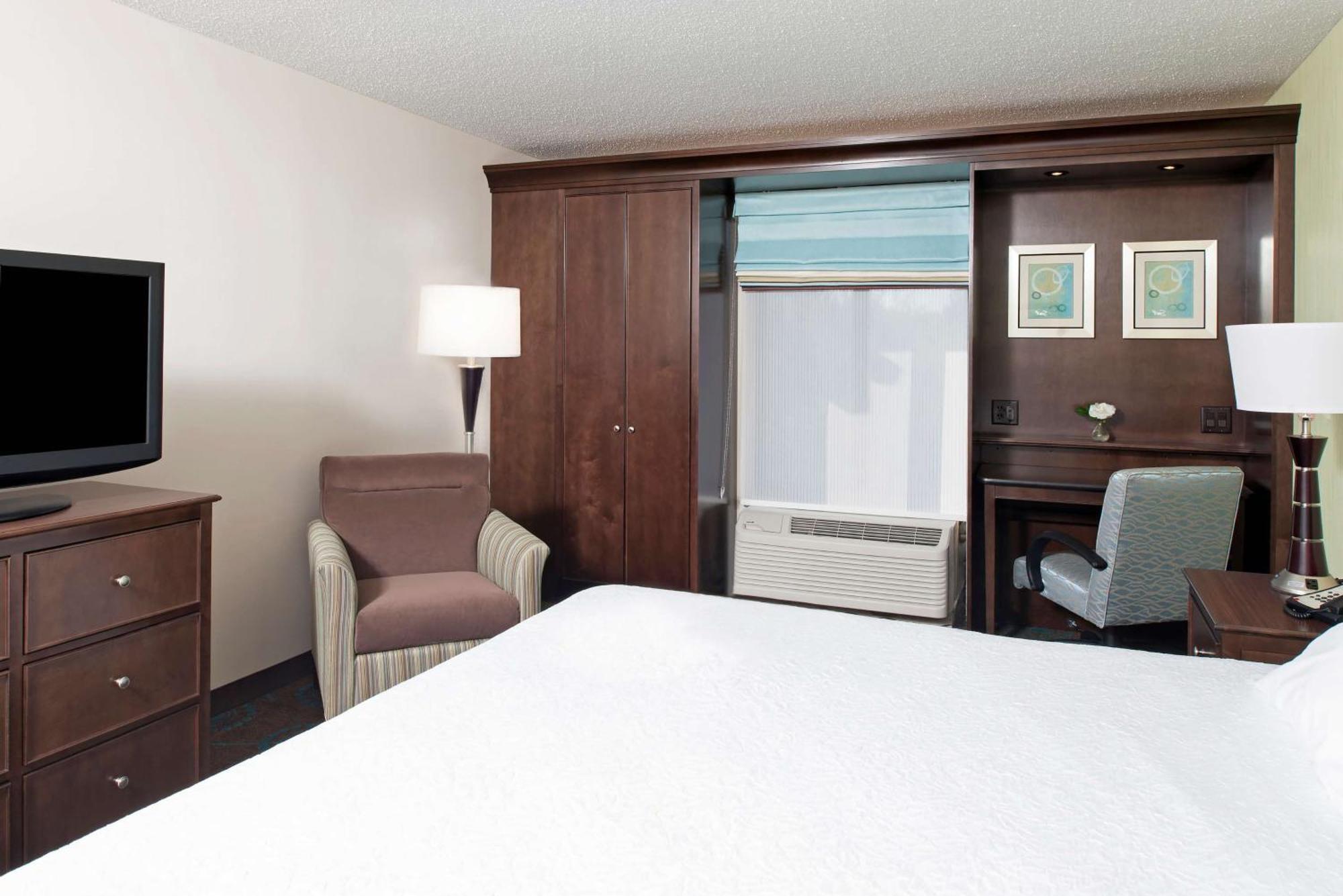 Hampton Inn & Suites Кокомо Экстерьер фото