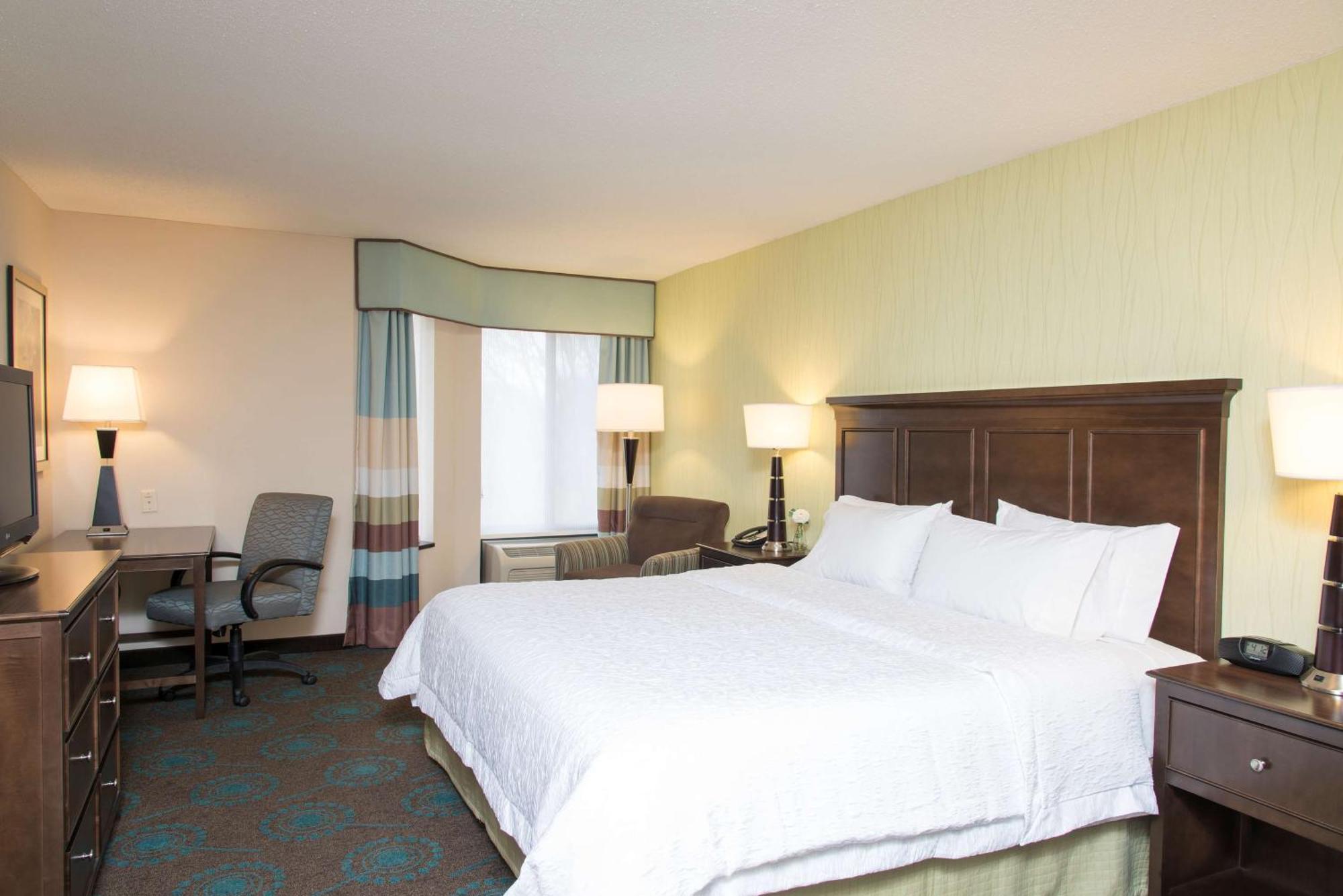 Hampton Inn & Suites Кокомо Экстерьер фото