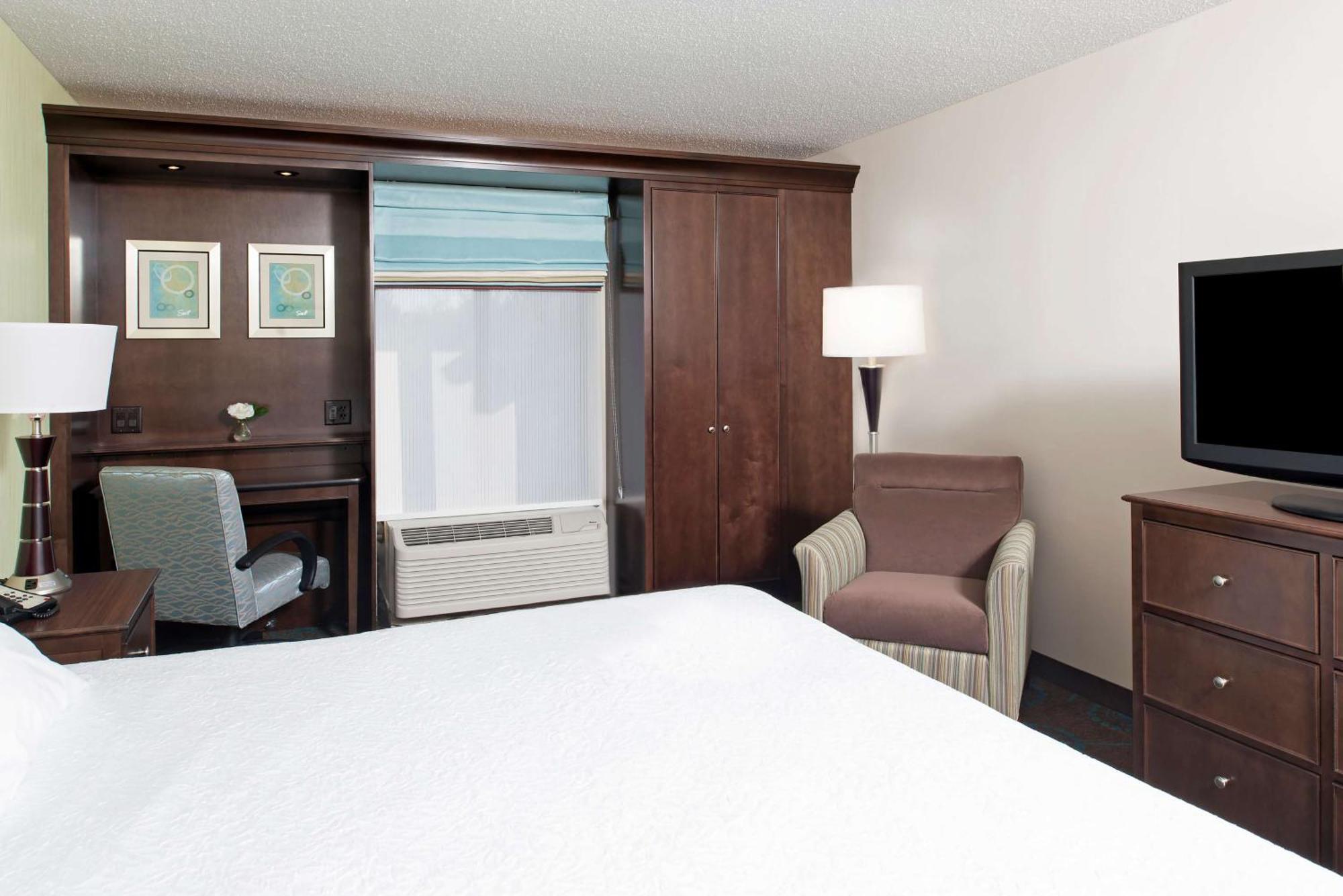 Hampton Inn & Suites Кокомо Экстерьер фото